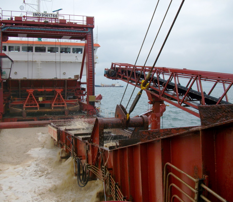 Dredger 