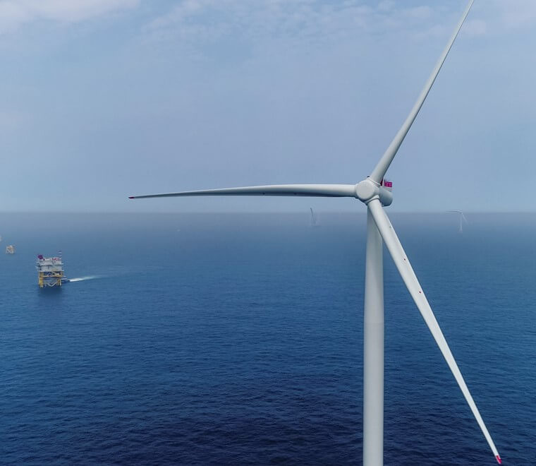 Offshore wind turbine ScottishPower and Shell 